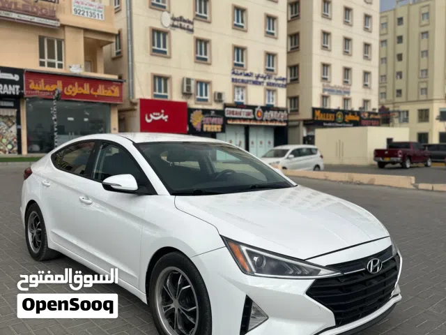 Hyundai Elantra 2019