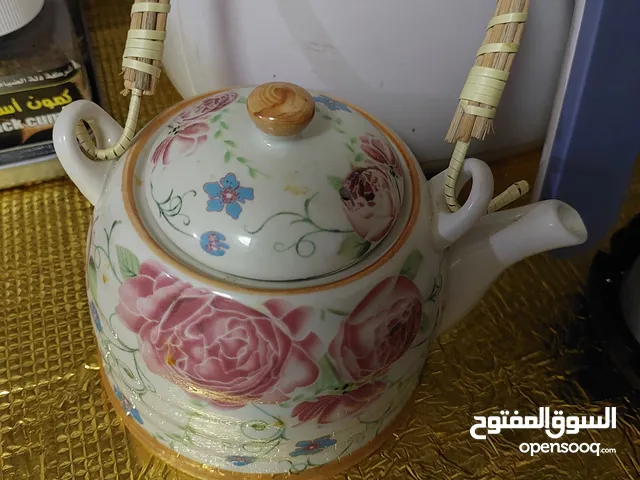 تشكيلة منوعة من الاكواب