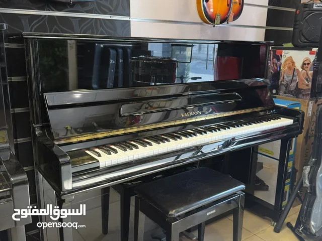 Beautiful Kafmann upright piano It’s in good condition