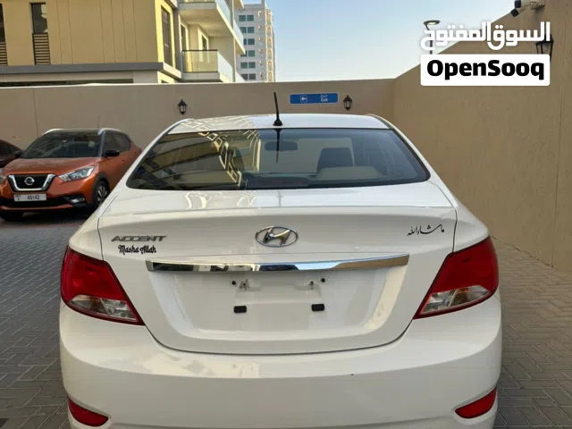2016 Hyundai Accent Standard