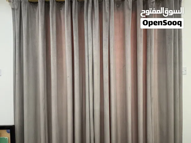 5 curtains available with rails 5BD each