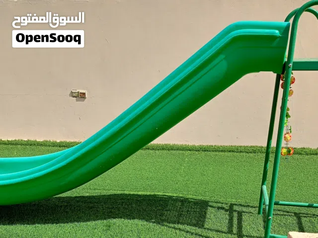 زحليقة أطفال كبيرة بحالة ممتازة - للأماكن الخارجية والحدائق