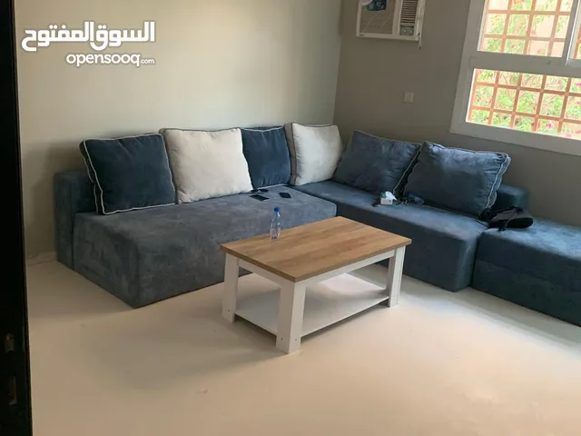 للتأجير السنوي شقة مؤثثة داخل فيلا غرفتين نوم ، Furnished apartment in Villa 2 Bd