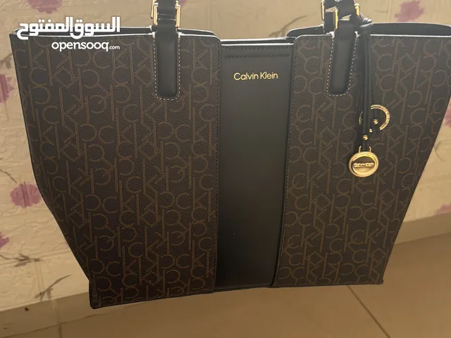 شنطة مايكل كورس سوداء أصلية - جديدة تمامًا