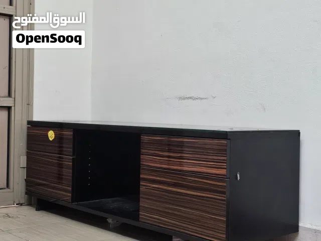 للبيع طاولة تلفزيون