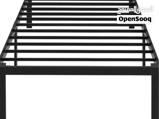 سرير للبيع