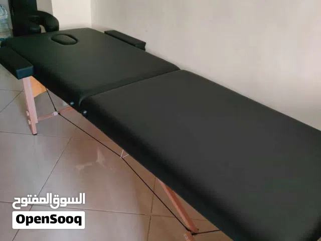 تخت مميز لعمل الحجامه خشب اصلي مميز جدا