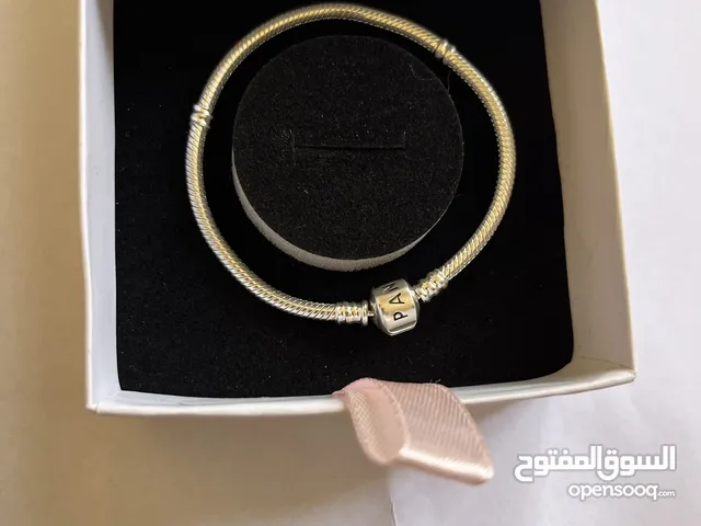 اسوارة Pandora