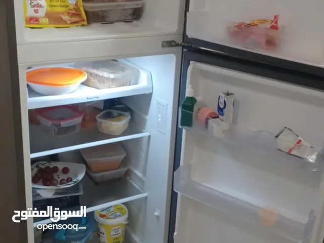 تلاجه ماركه TCL بحاله مممتازه 322لتر الموقع العامرات