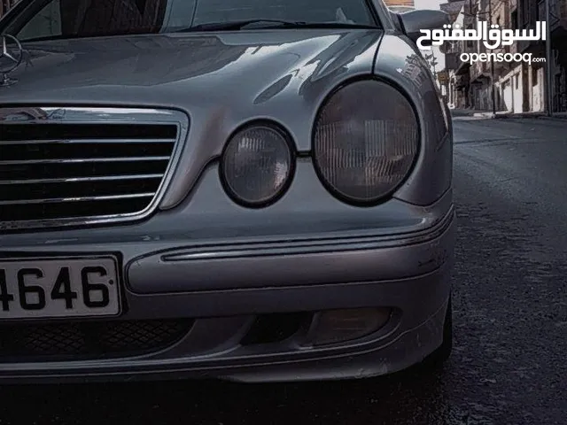 مرسيدس قرش ونص e200 للبيع او للبدل محرك 2300 cc