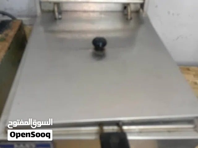 افريز ثلاجة تبريد قلاية بطاطه اقرل غاز مكبس شاورما مكينة قهوه عربية حافظة سنستيل