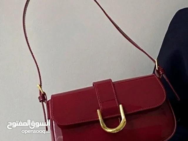 شنطة برغندي الترند