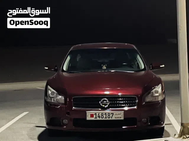 2011 نيسان مكسيما SV