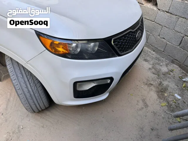 فنار يمين كيا سيرانتو 2013