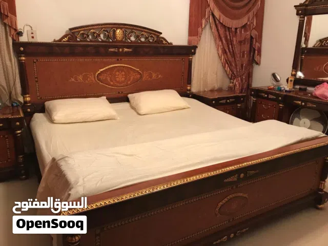 SAR 2000, NEAR AND CLEAN COMPLETE WOODEN BEDROOM FURNITURE SET AVAILABLE WITH 3 DOOR WARDROBE IN LOW