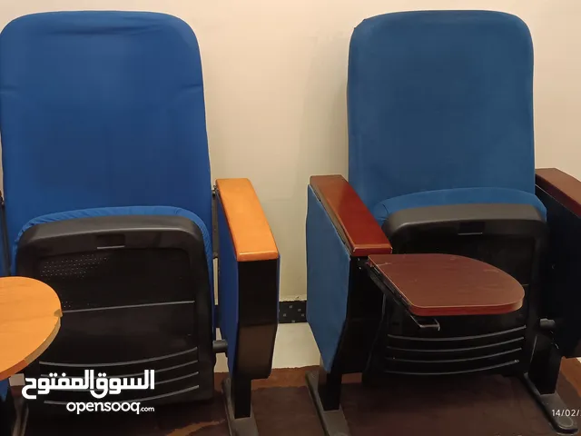 كرسى قاعة مسرح بالديسك هيكل معدني بالكامل