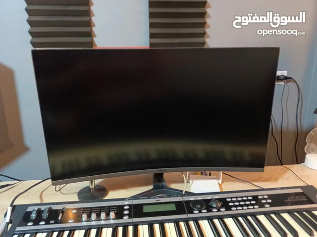 32" Samsung monitors for sale  in Zarqa