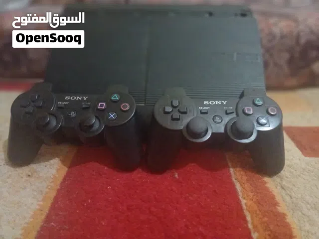 للبيع بلاي ستيشن 3 مهكر  يحتاج طرف خاص بالجودة وخيط التشغيل ومعاه اللي في باقي الصور  السعر نسمع منك