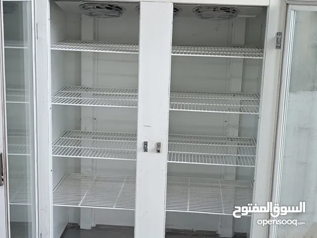 ثلاجة عرض للبيع