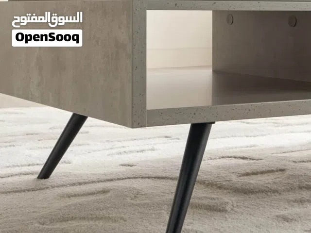 طاولة تلفاز استعمال ممتاز