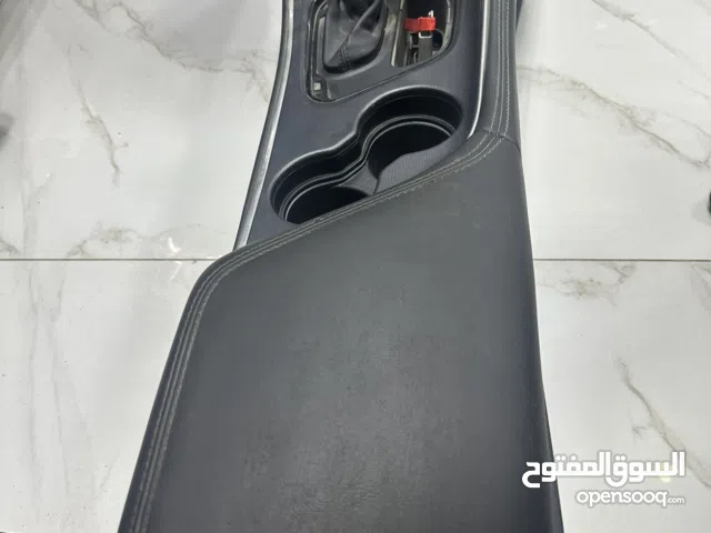 Used 2017 Dodge Challenger Console for Sale – Good Condition- قابل للتفاوض