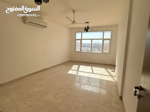 150 m2 3 Bedrooms Apartments for Rent in Muscat Qurm