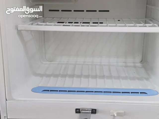 ثلاجة نوع LG مستعملة للبيع