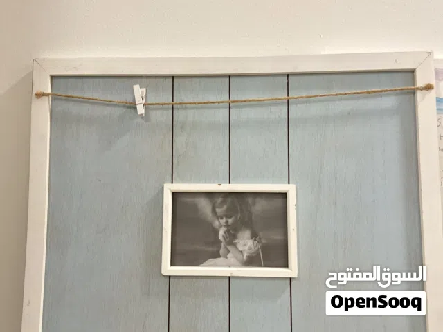 لوحة تعليق خشبية جميلة مناسبة للمكتب