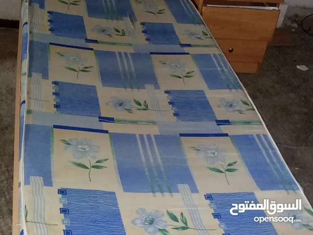 تخت مفرد للبيع