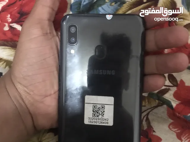 Samsung Galaxy A20 32 GB in Sana'a