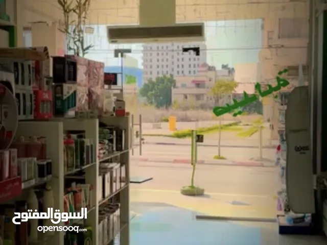 صيدليه للبيع