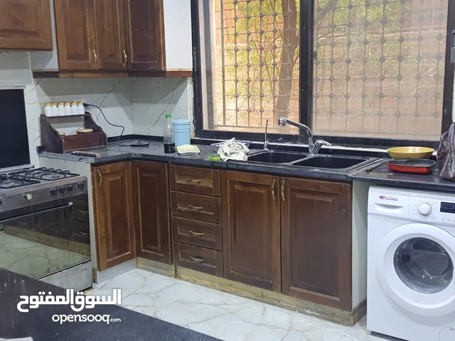 300 m2 More than 6 bedrooms Townhouse for Sale in Amman Abu Nsair