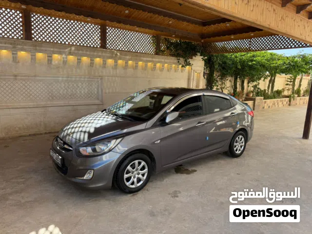 2014 Hyundai Accent Standard