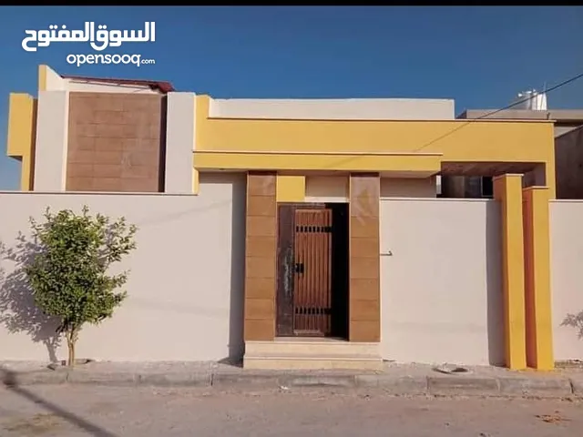216 m2 3 Bedrooms Townhouse for Sale in Tripoli Ain Zara