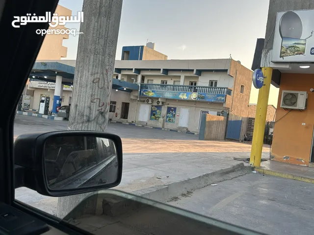 قهوه ومطعم للبيع