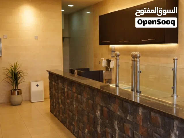 مطعم مميز للإيجار في ابو علندا