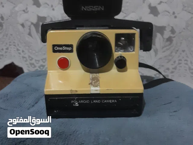*كاميرا بولارويد Polaroid OneStep كلاسيكية + فلاش Nissin ياباني أصلي*