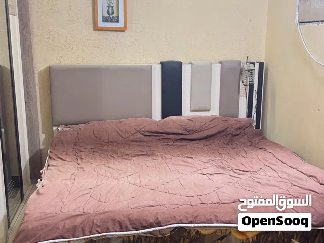 غرفة نوم تركي مستعمل 6 قطع كاملة مابيها اي ضرر جديدة