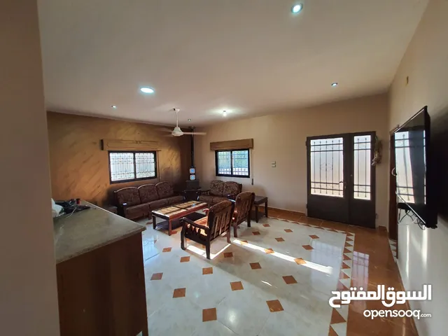 3 Bedrooms Farms for Sale in Mafraq Bowaydet Al Hawamdeh