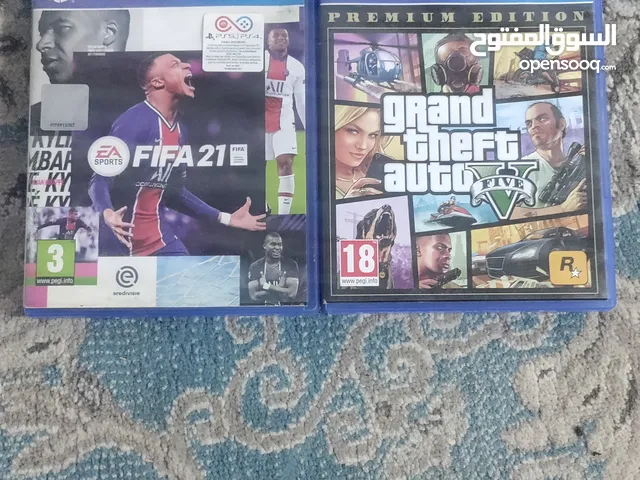 2 سيديهات بلاستيشن 4 شبه جديد لعبه قراند ثفت أوتو ولعبه فيفا 21 بسعر عرطه قراند ثفت أوتو