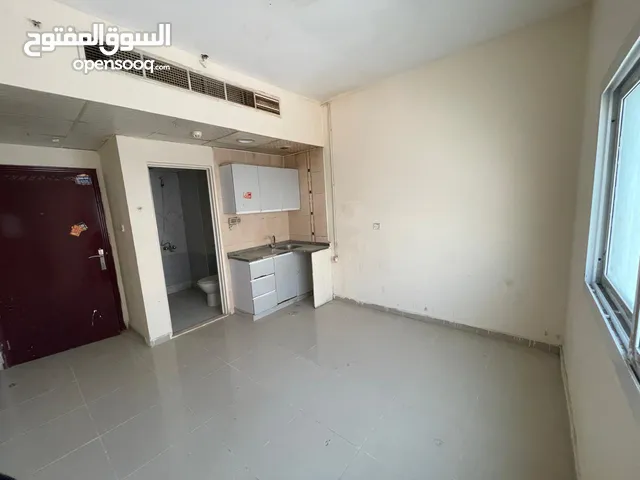 1300ft Studio Apartments for Rent in Sharjah Muelih