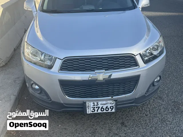 للبيع شيفروليه كابتيڤا، موديل 2015، بحاله جيده جدا شرط الفحص. اللون فضي ، استخدام سيدة (اول مستخدم)