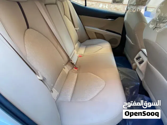2020 تويوتا كامري Core
