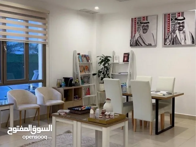 240 m2 Offices for Sale in Al Ahmadi Eqaila