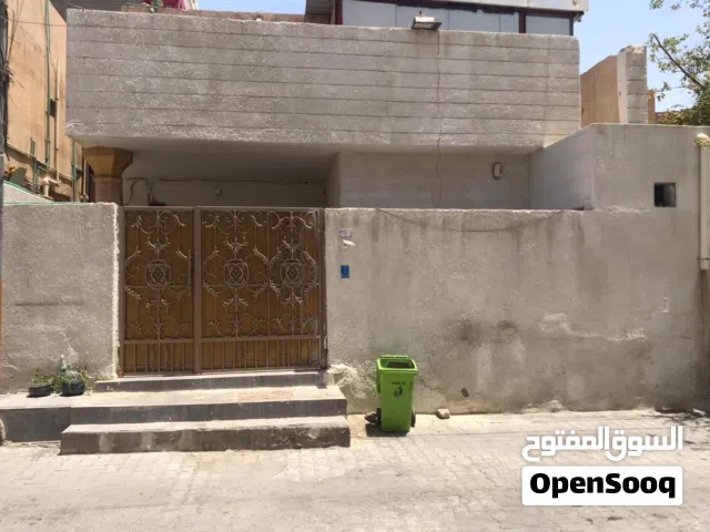 153 m2 5 Bedrooms Townhouse for Sale in Basra Al- Muqaweleen St.