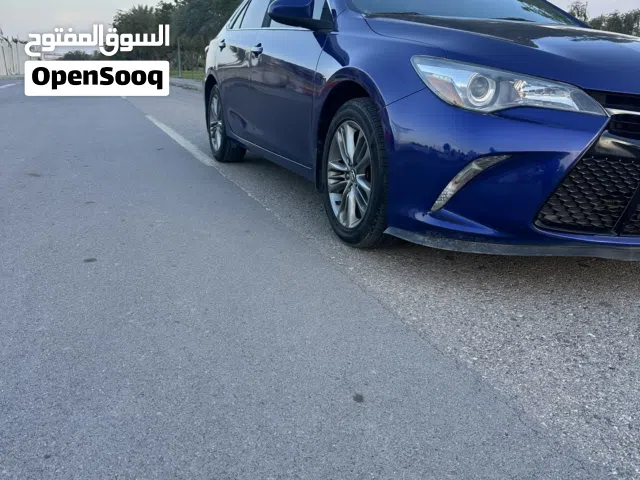 2016 تويوتا كامري SE