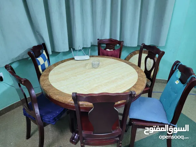 طوله دائريه + 6 كراسي خشب الوصف مهم