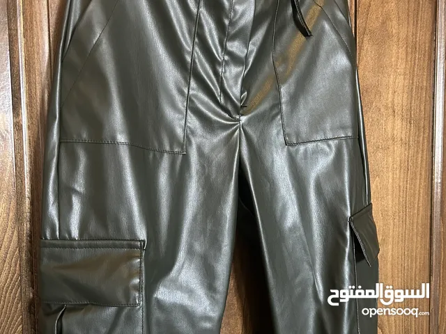 بنطلون جلد زيتي