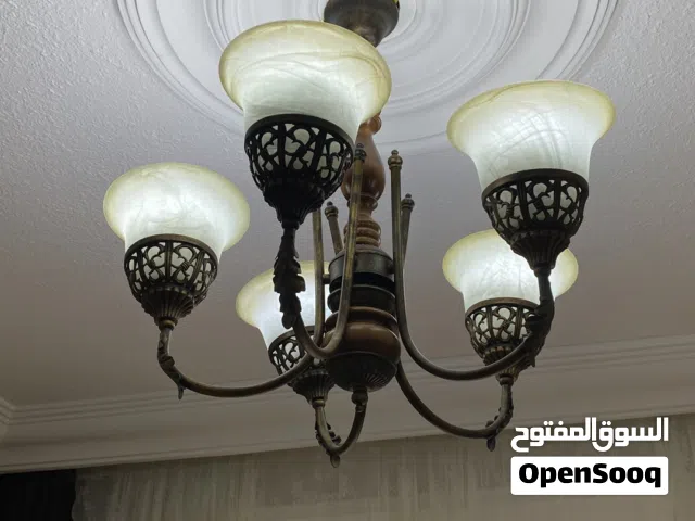 ثريات عدد 3 بحالة الجديد