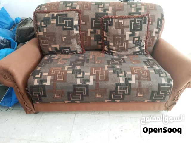 طقم كنب مستعمل بحاله جيده 10كراسي